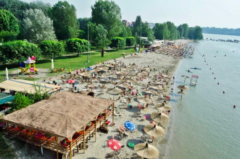 Piccolo Novi Sad Exterior foto